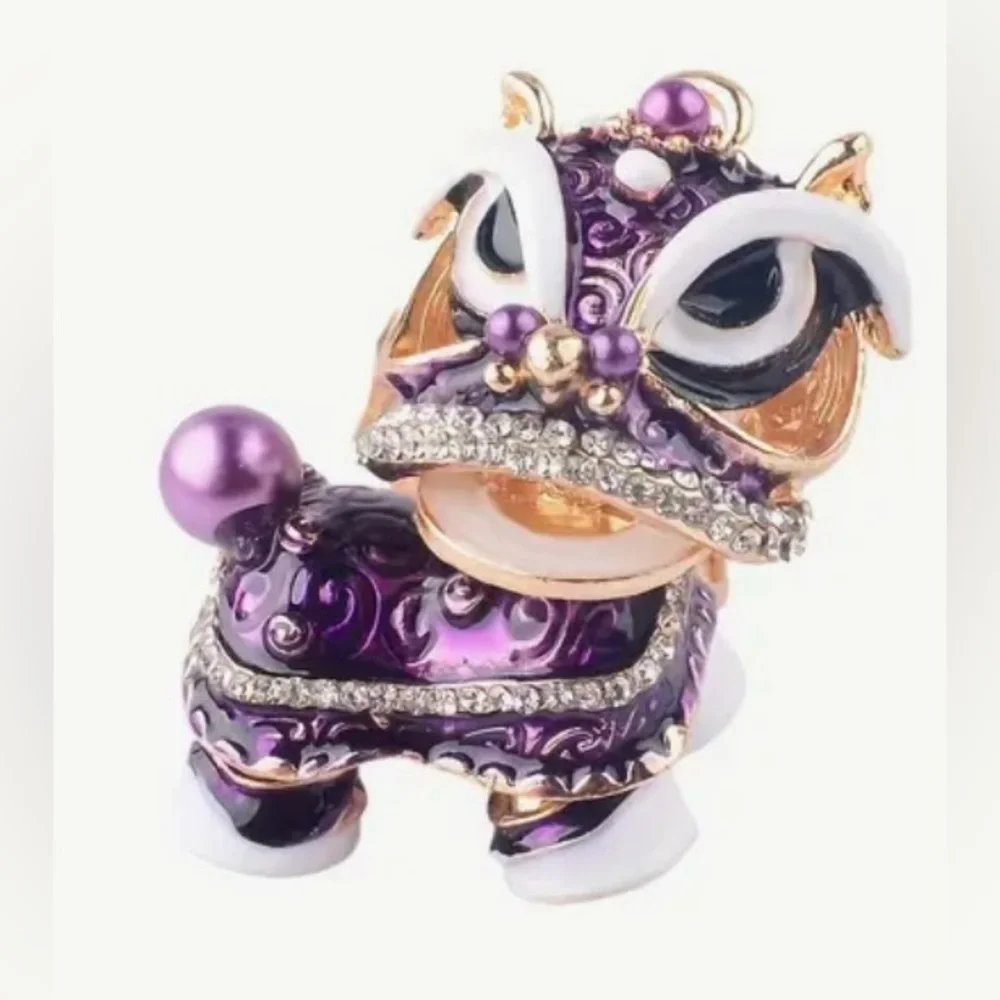 🐲 New! Lucky Chinese Dancing Lion Keychain and Enamel Charm